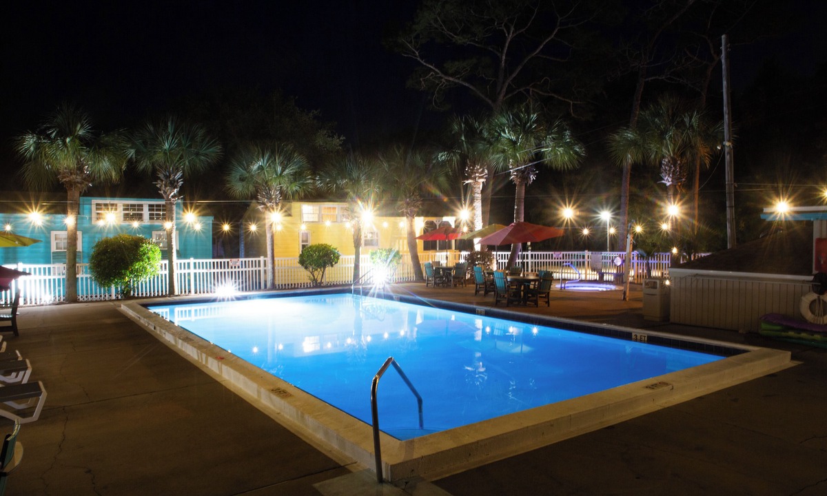 Navarre Cabin | Navarre Beach Camping Resort