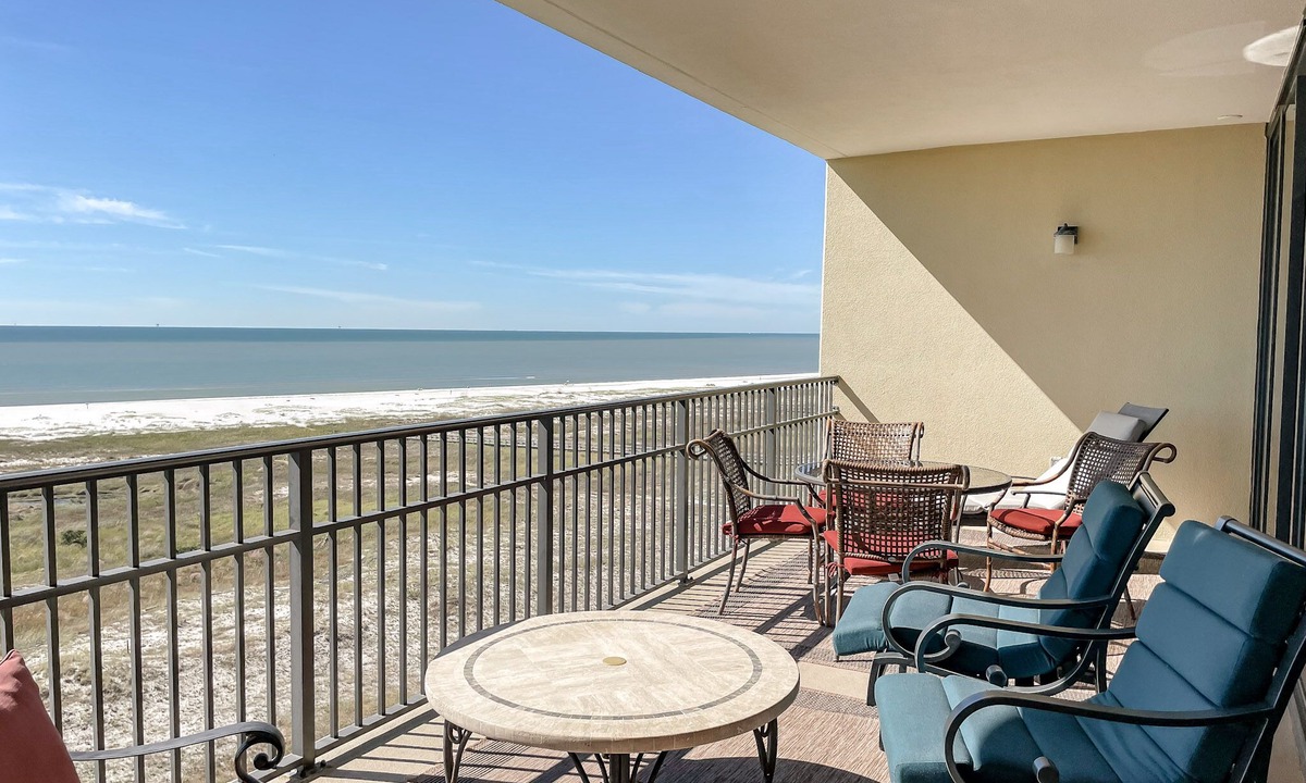 Dauphin Island Condo | 7th Floor Gulf Front Condo - Family Friendly Facility