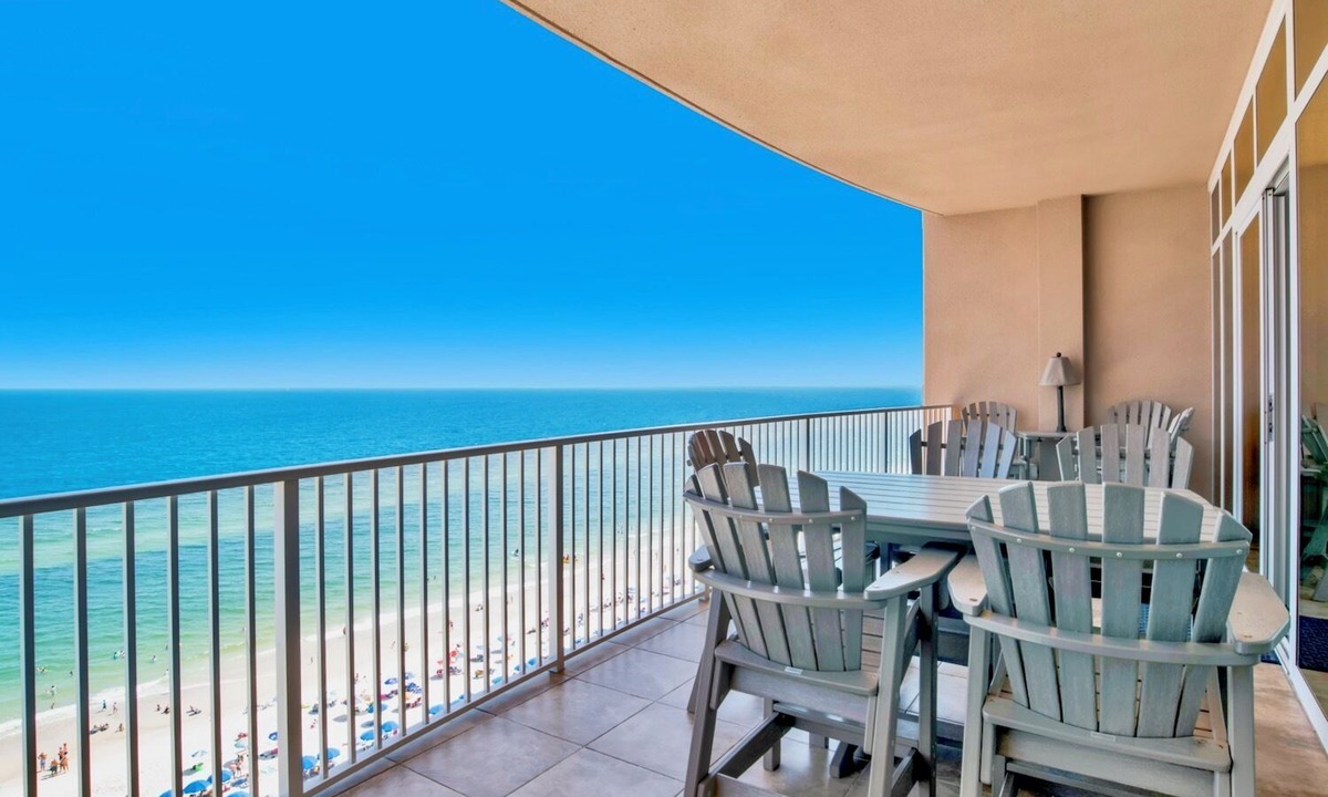 Gulf Shores Condo | Phoenix Gulf Shores 1002 Luxury Beach Front Condo, Oversized, Wet Bar, Pool!