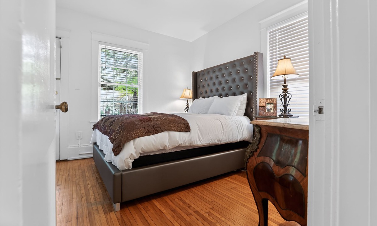 Hannon Park Condo | Pet Friendly Midtown Mobile Condo