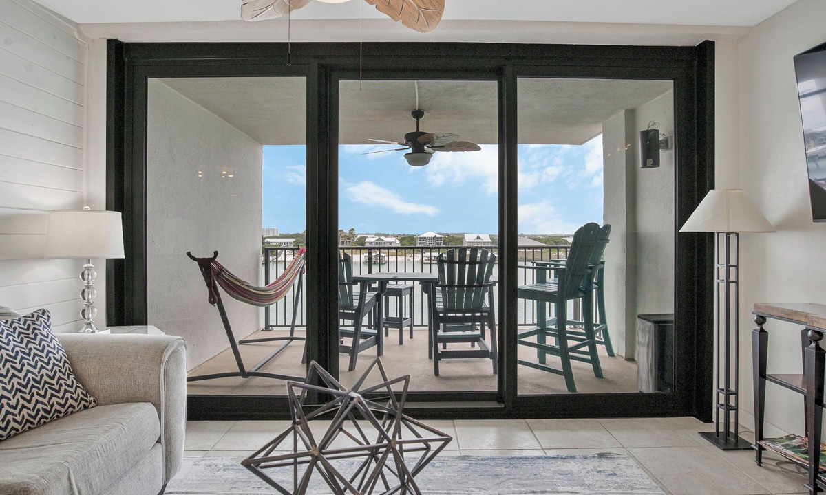 Orange Beach East Condo | Wind Drift Orange Beach - Bay Views - Boat Slips - 3BR Dual-Waterfront Sleeps 11