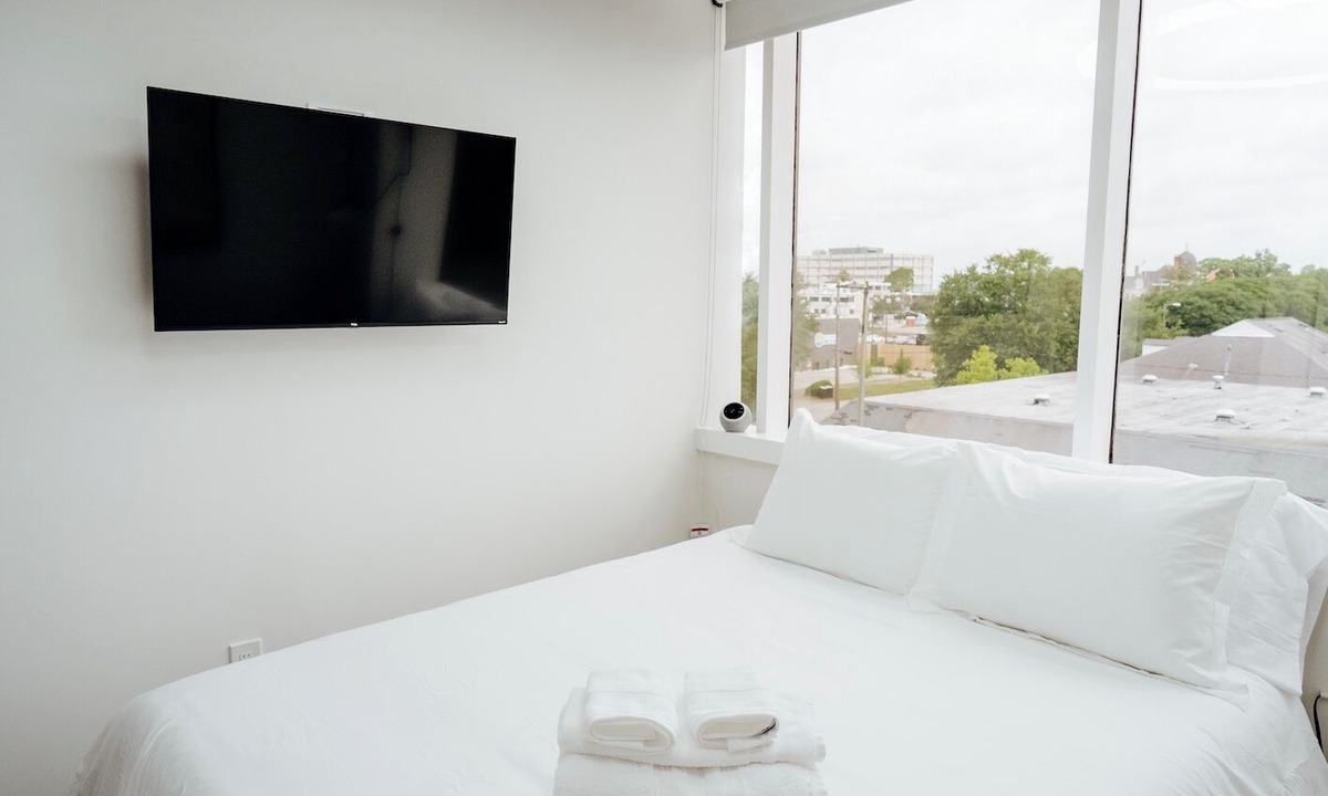 Montgomery Apartment | Modern 2BR Capitol Retreat | WiFi + Rain Showers