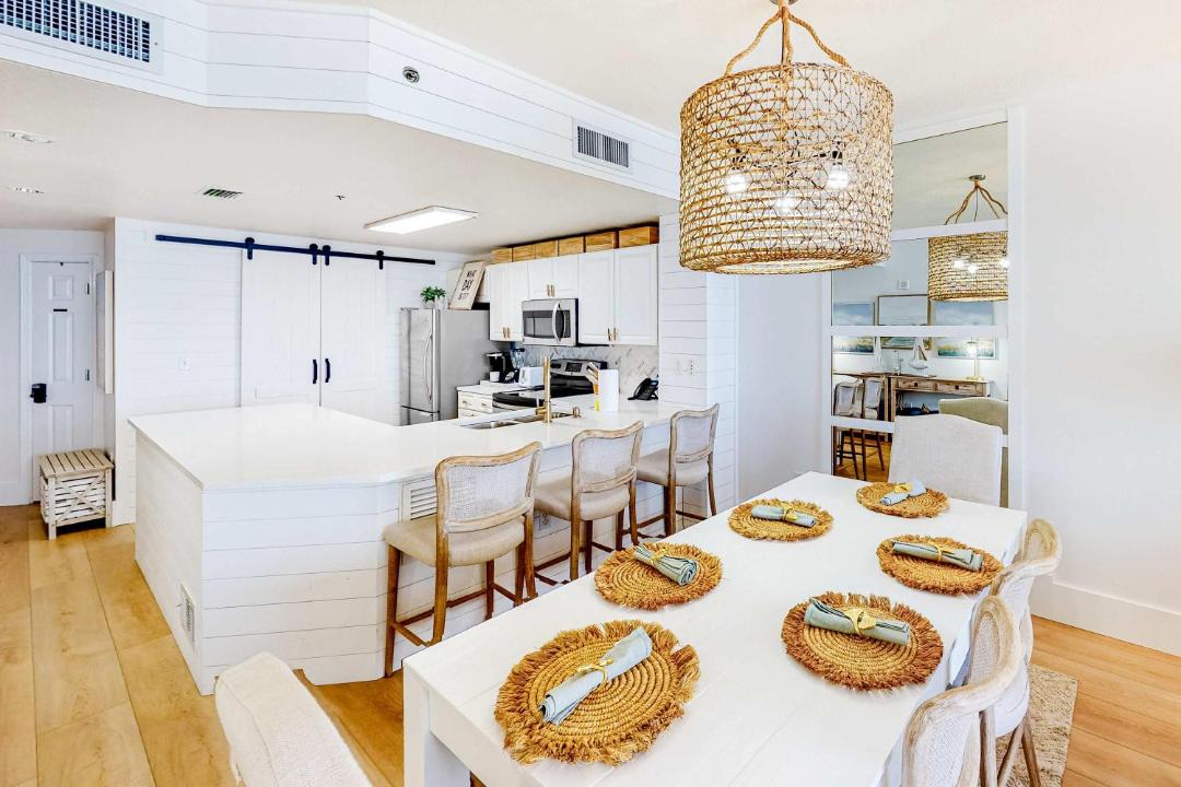 Fort Morgan House | Luxury Condo on 12th Floor of Beautiful Resort with Shared Pool & Hot Tub WiFi