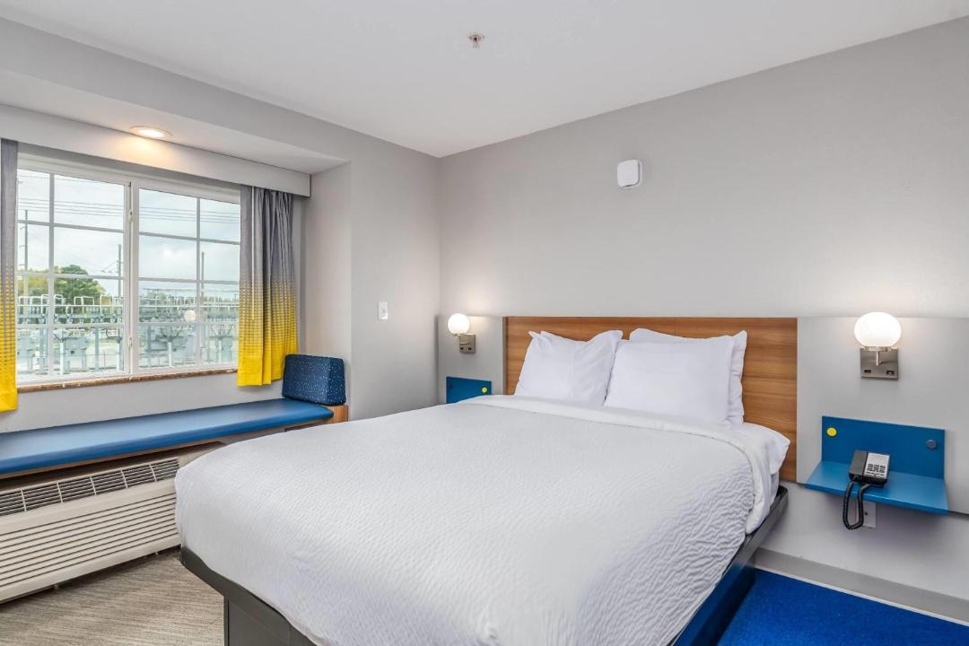 Gunter Afs Hotel | Microtel Inn & Suites by Wyndham Montgomery