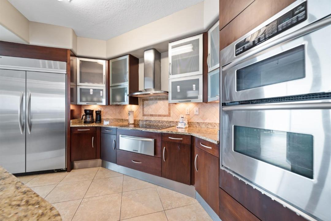 Orange Beach East Apartment | Bella Luna 407-Luxury Condo-Sleeps 8-Walk to Flora-Bama-2 King Beds-Flora-Bama
