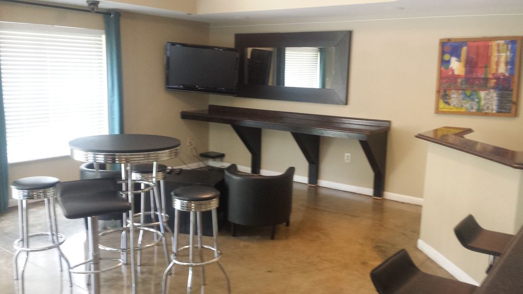 Photo of Livingroom in South Downtown