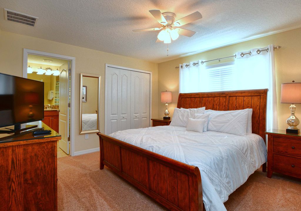 Photo of Bedroom in Gulf Shores
