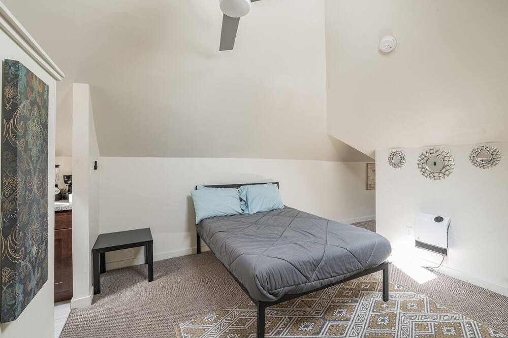 Photo of Bedroom in Mexicantown - Southwest Detroit
