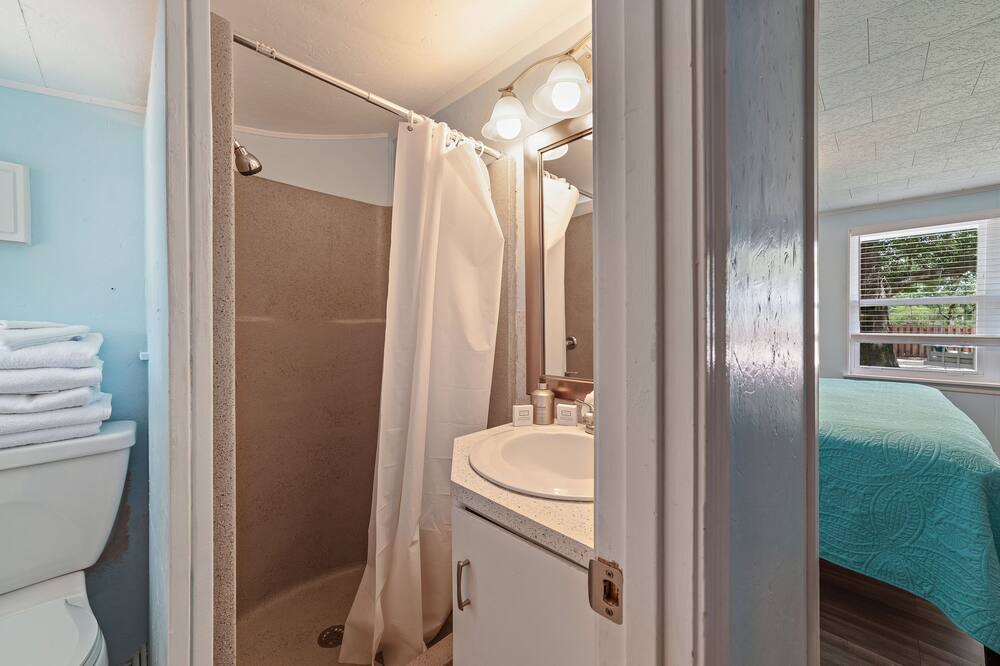 Photo of Bathroom in Orange Beach
