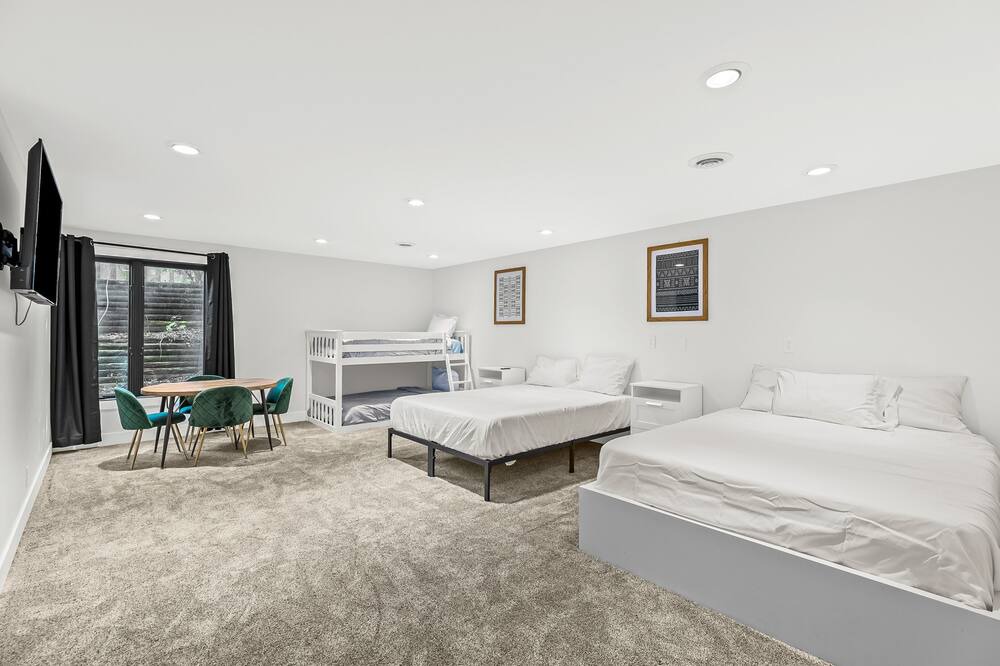 Photo of Bedroom in Midland