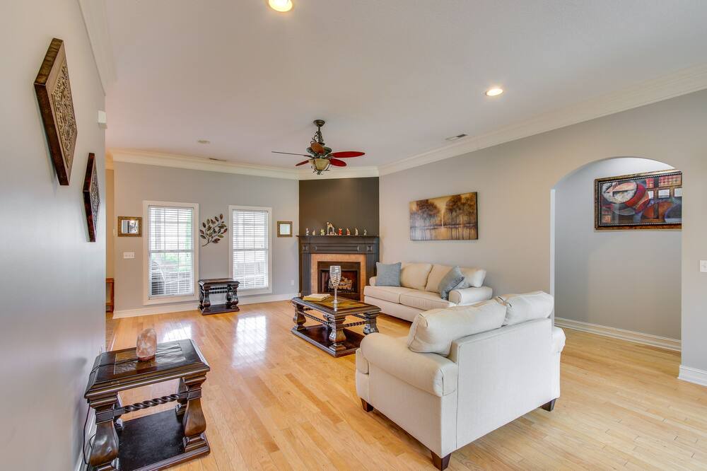 Photo of Livingroom in Muscle Shoals