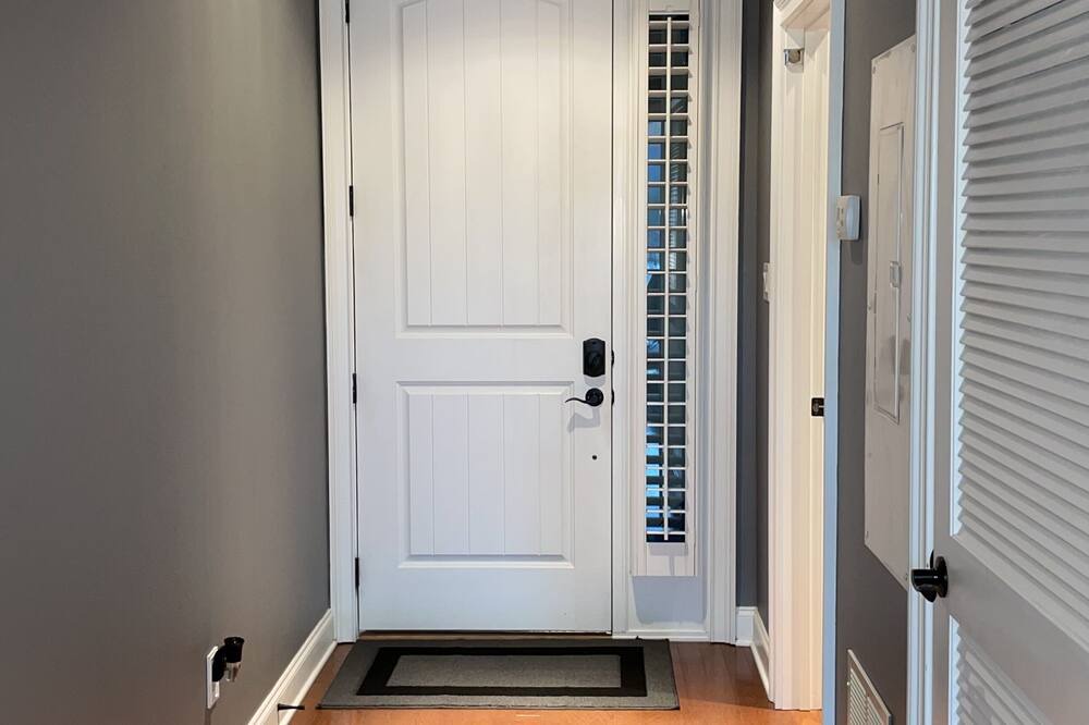 Photo of Bedroom in Andersonville