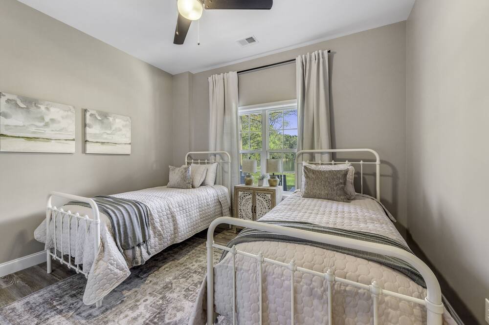 Photo of Bedroom in Leesburg