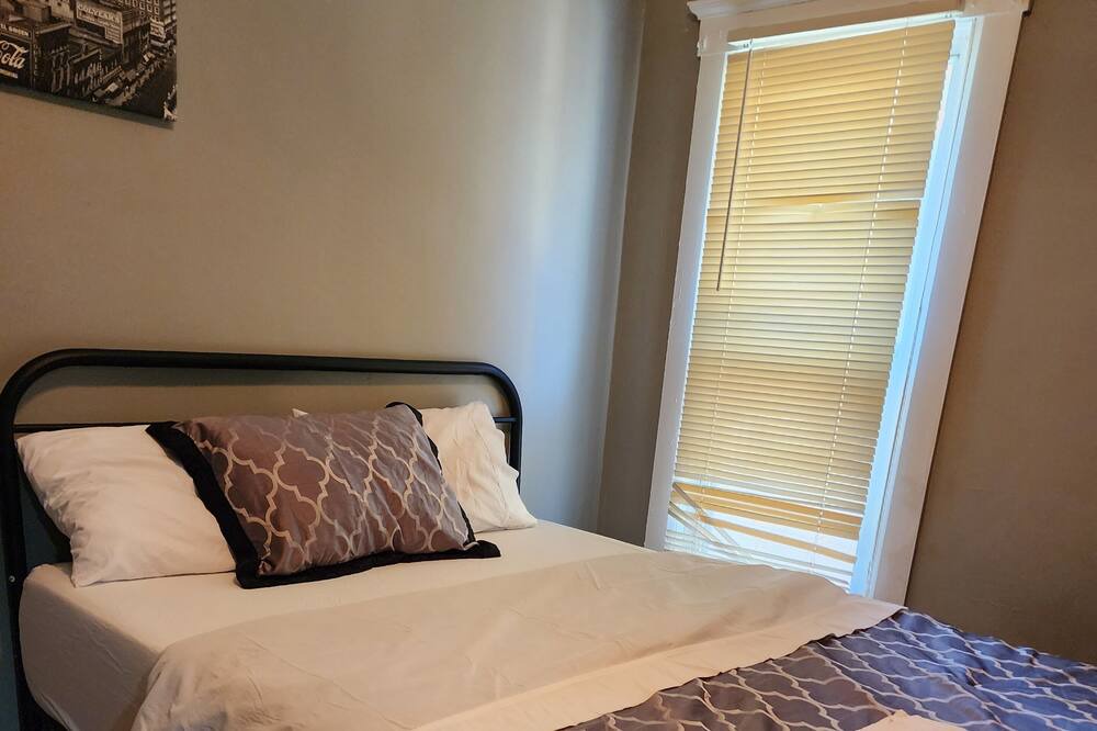 Photo of Bedroom in Mexicantown - Southwest Detroit
