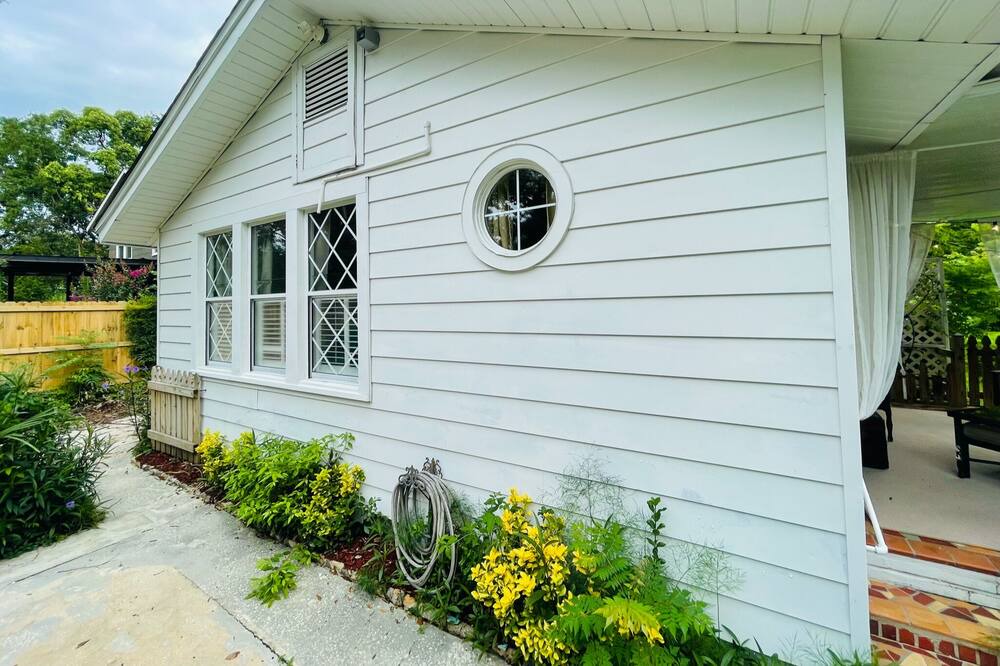 Photo of Outdoor in East Hill