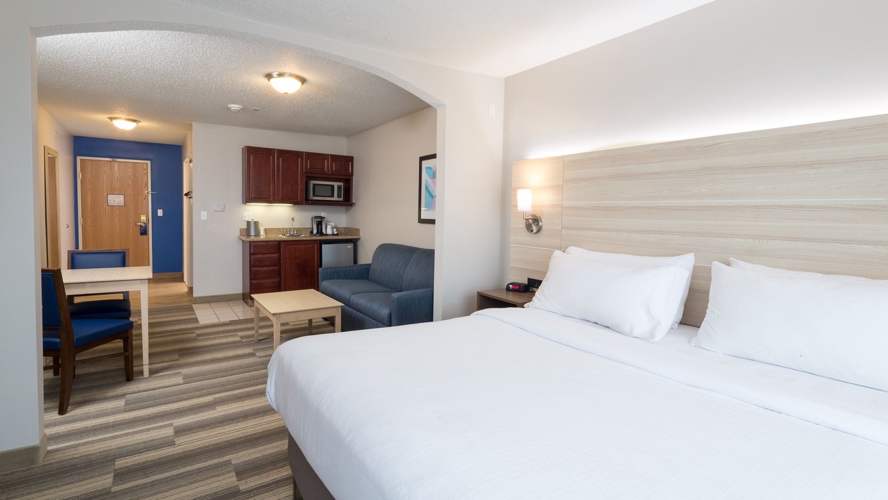 Photo of Bedroom in Utica