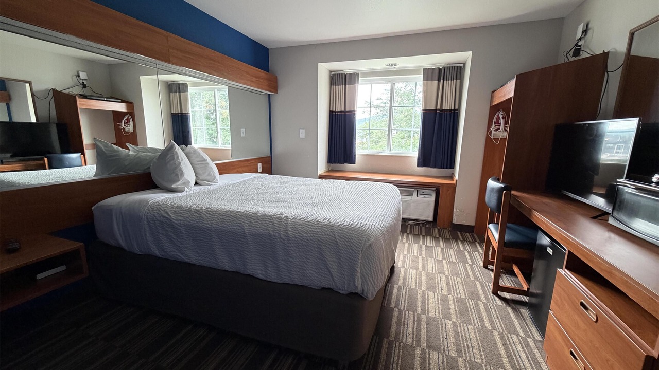 Photo of Bedroom in Normal