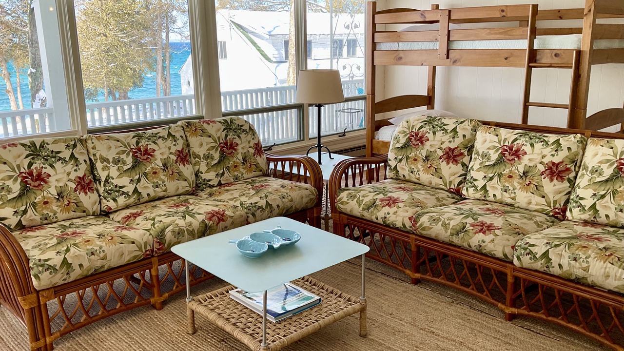 Photo of Livingroom in Lake Leelanau