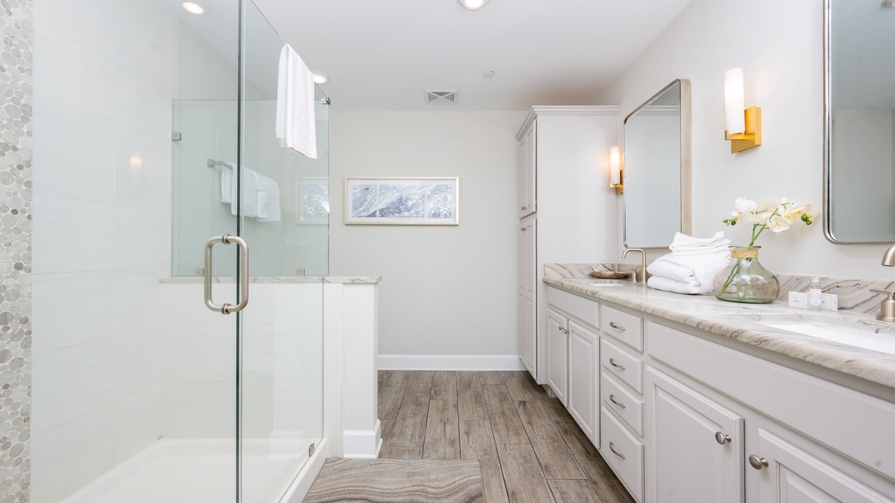 Photo of Bathroom in Orange Beach