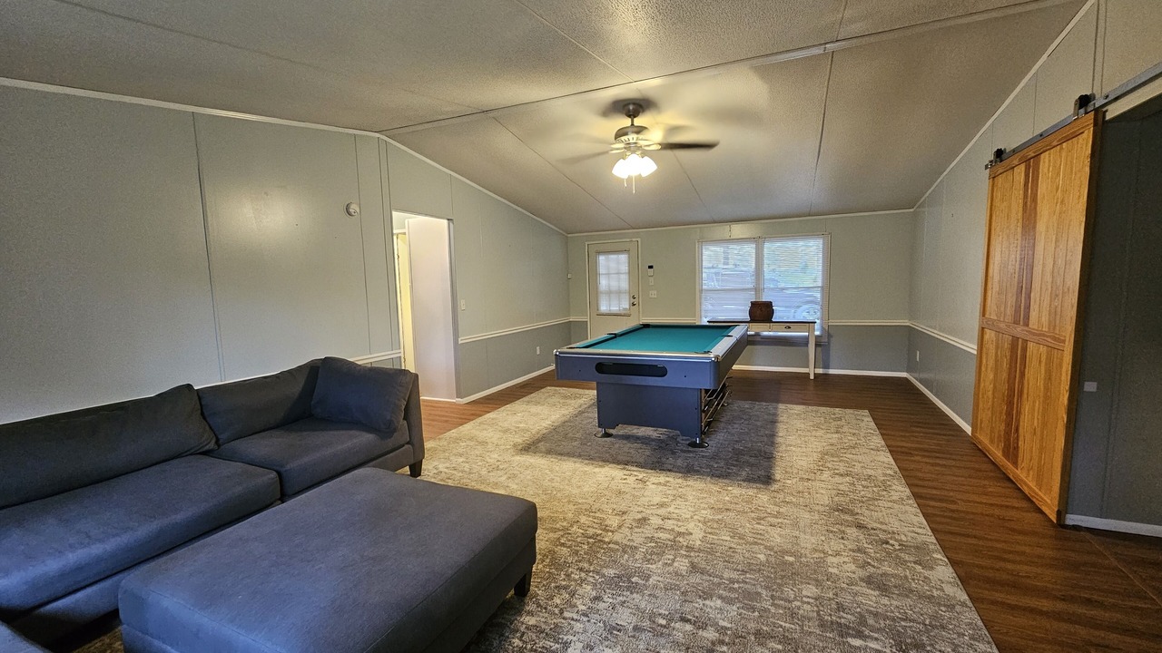 Photo of Livingroom in Abbeville