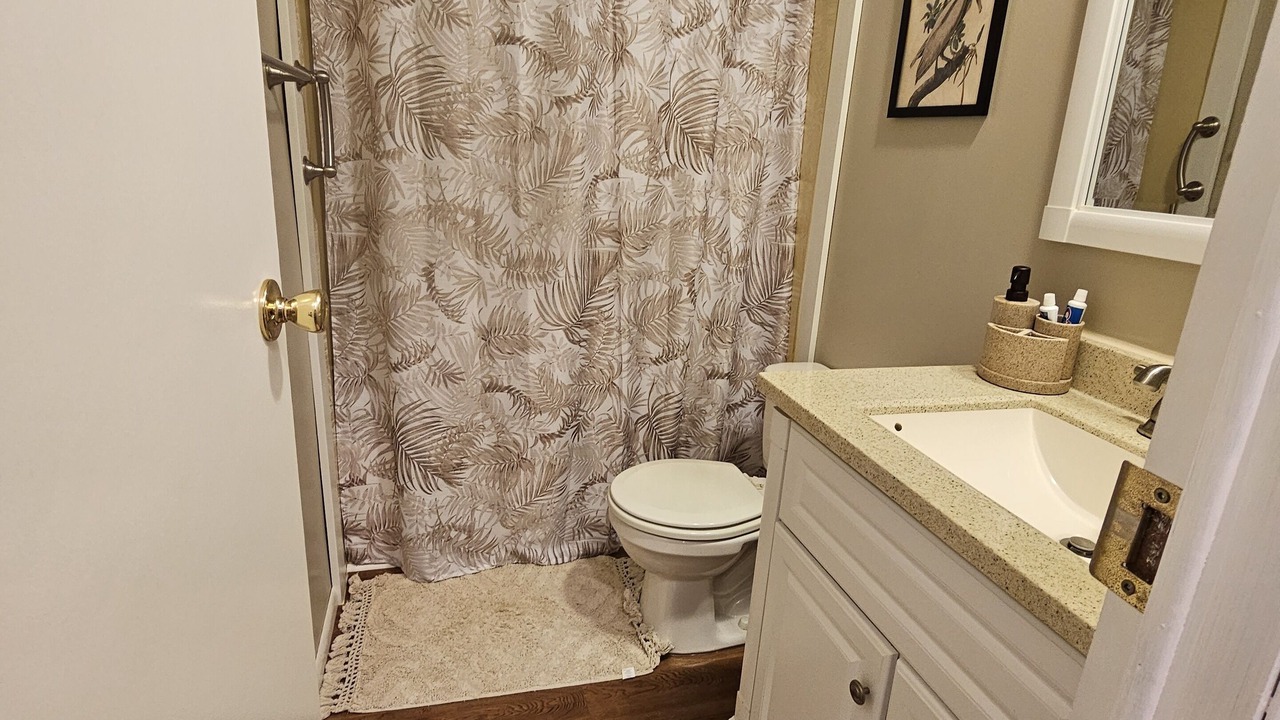 Photo of Bathroom in Abbeville