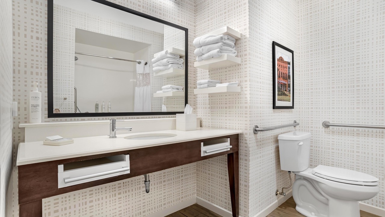 Photo of Bathroom in Eufaula