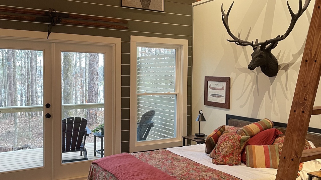 Photo of Bedroom in Five Points