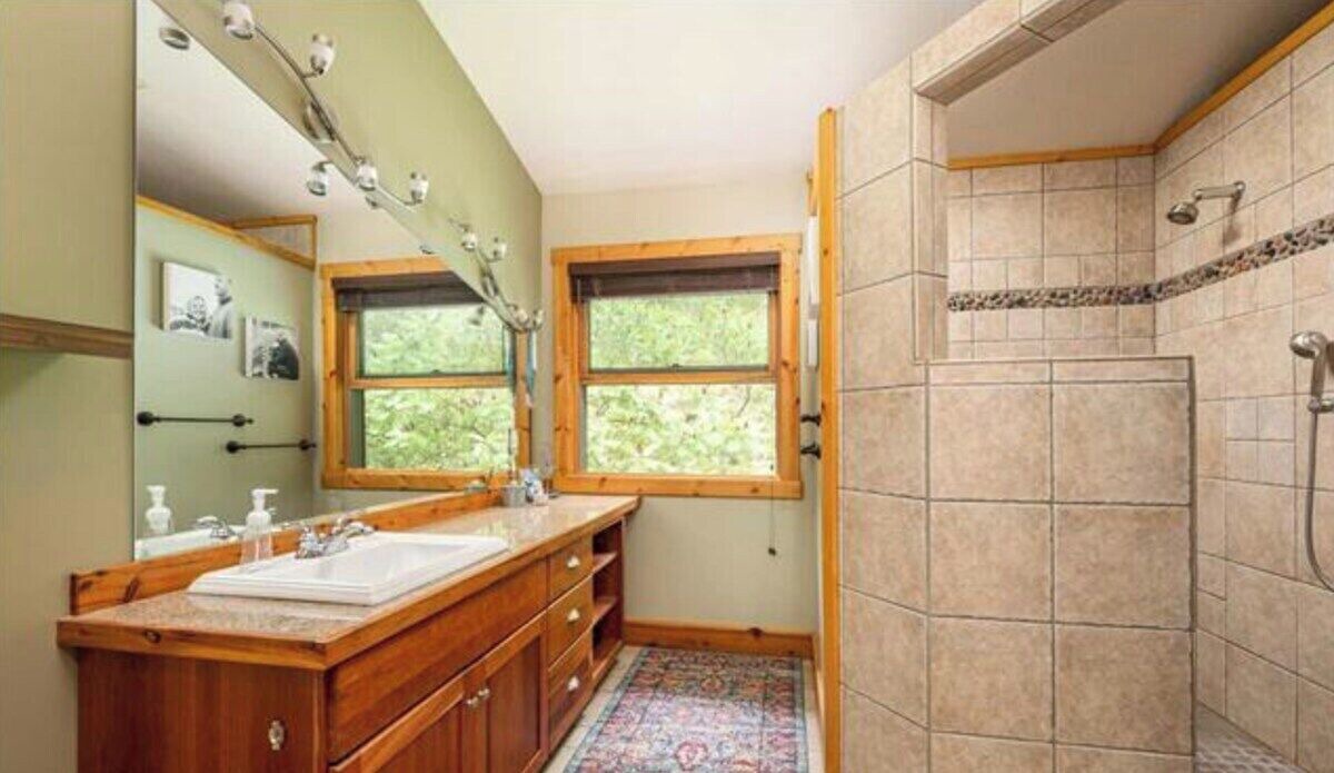 Photo of Bathroom in Suttons Bay