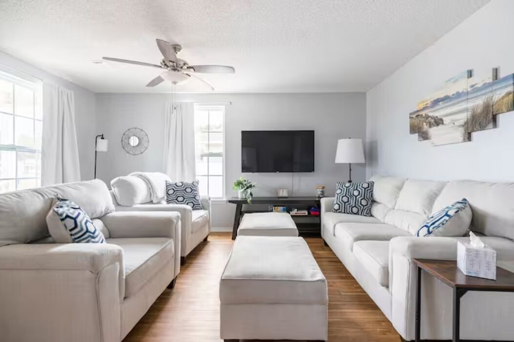 Photo of Livingroom in Pensacola