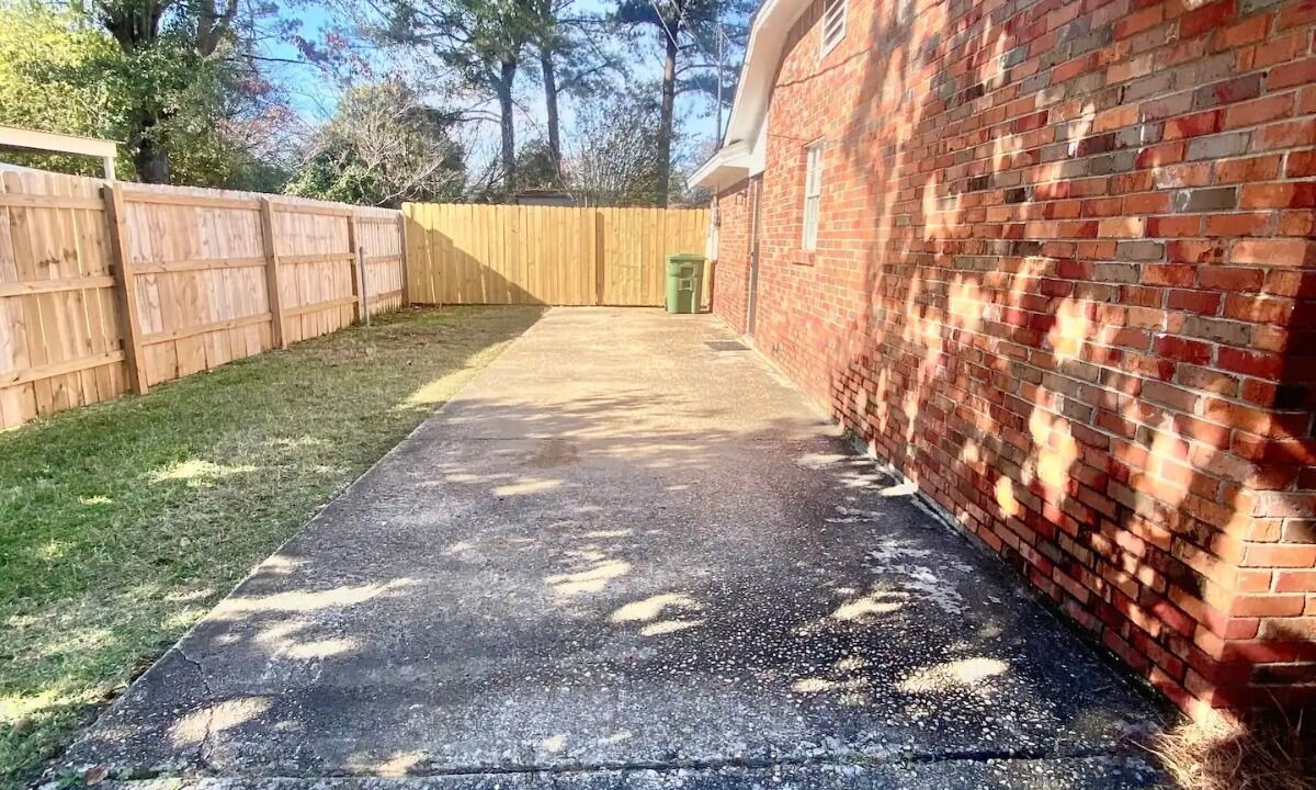 Photo of Outdoor in Gunter Afs