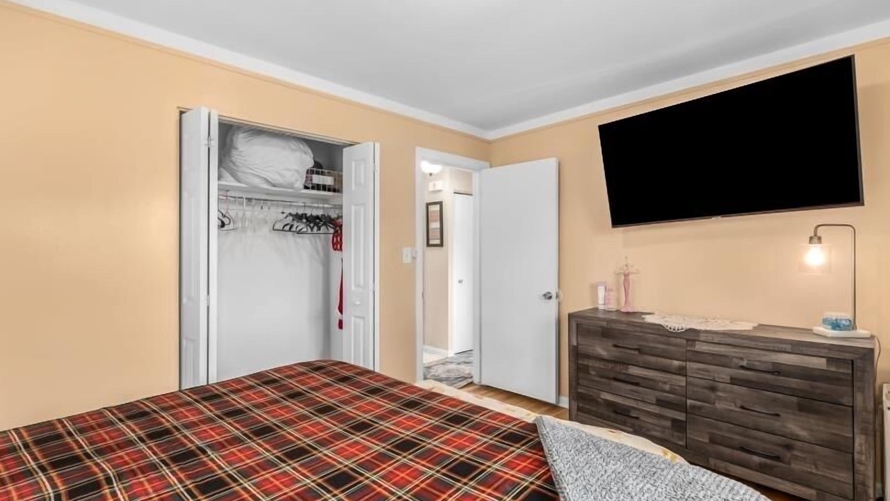 Photo of Bedroom in Livonia
