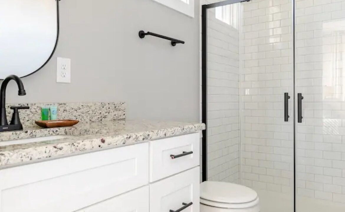 Photo of Bathroom in Orange Beach
