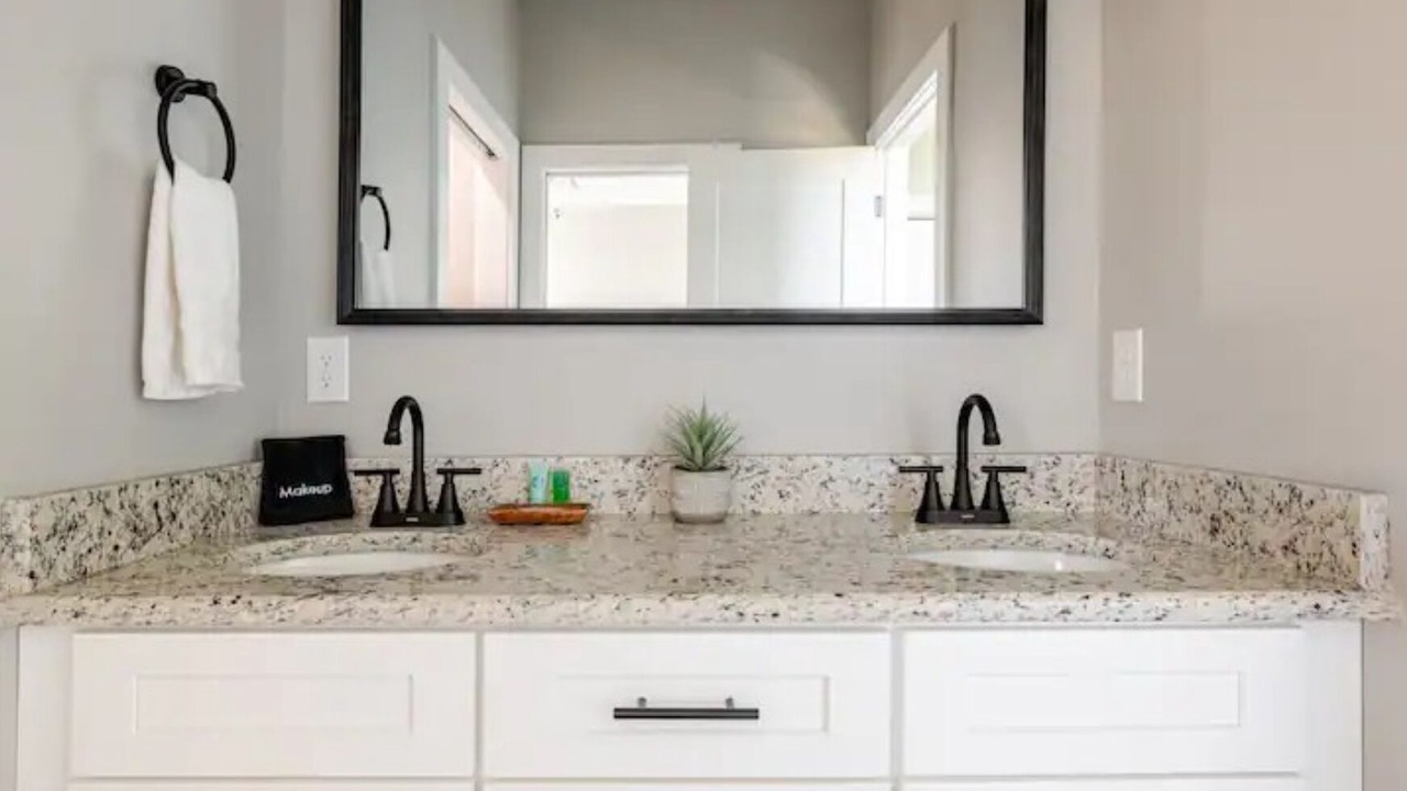 Photo of Bathroom in Orange Beach