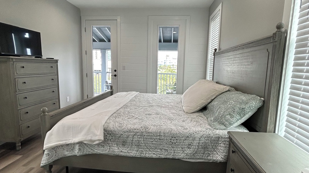 Photo of Bedroom in Orange Beach