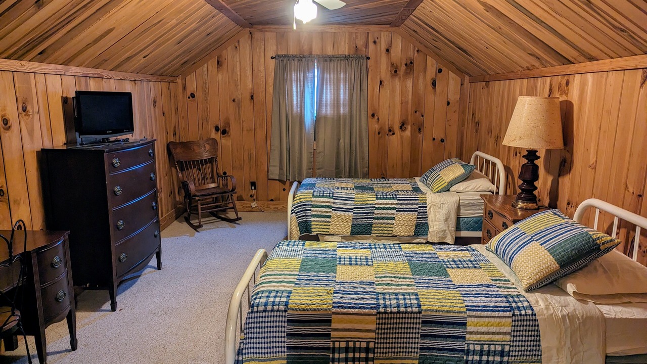 Photo of Bedroom in Jamestown