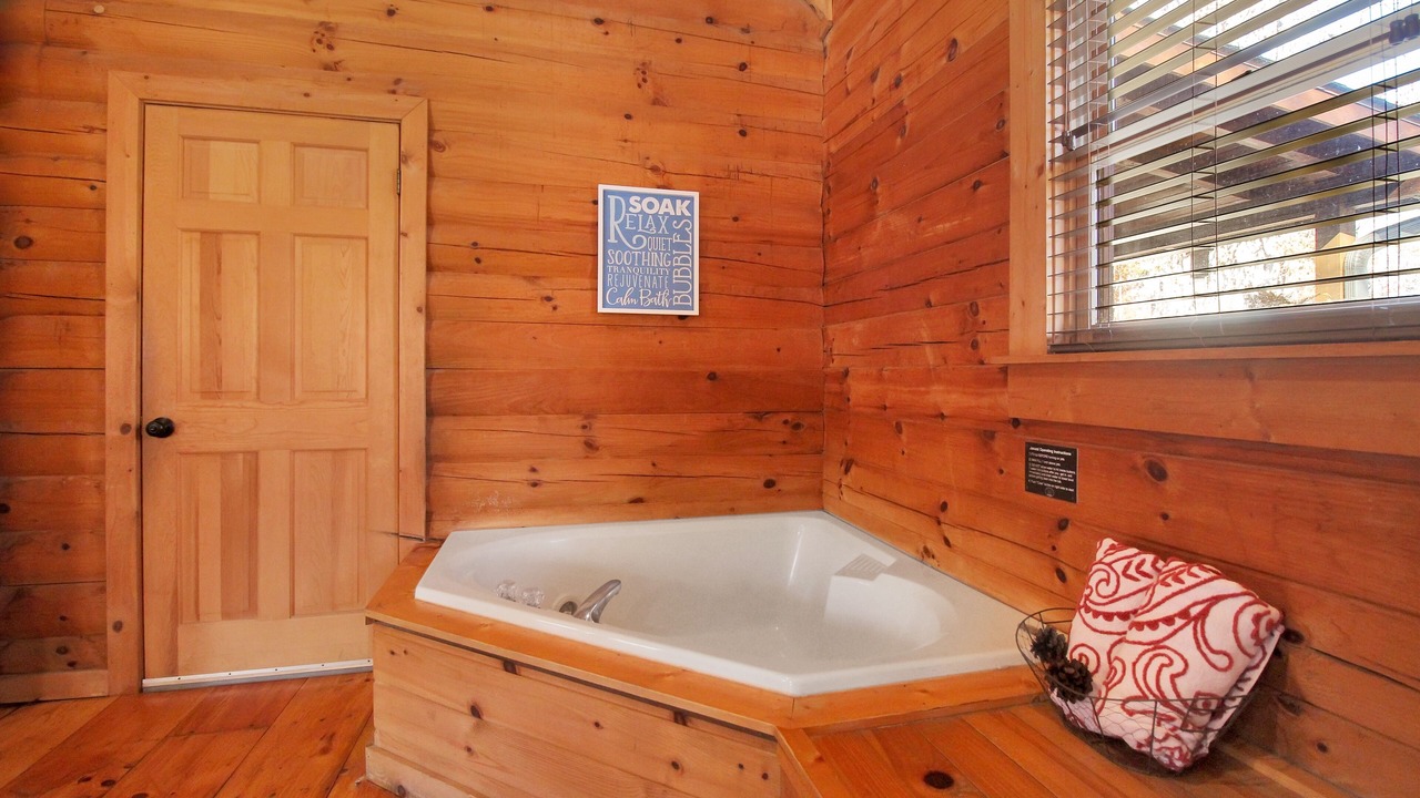 Photo of Bathroom in Pine Mountain Valley