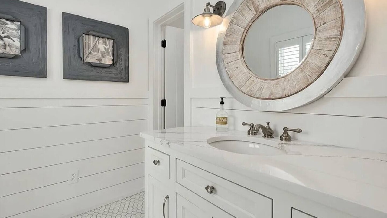 Photo of Bathroom in Crane Hill