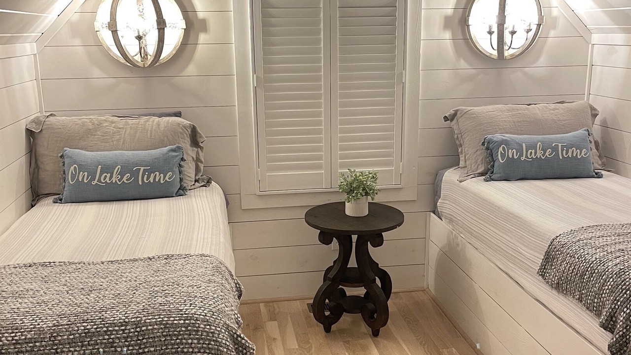 Photo of Bedroom in Crane Hill