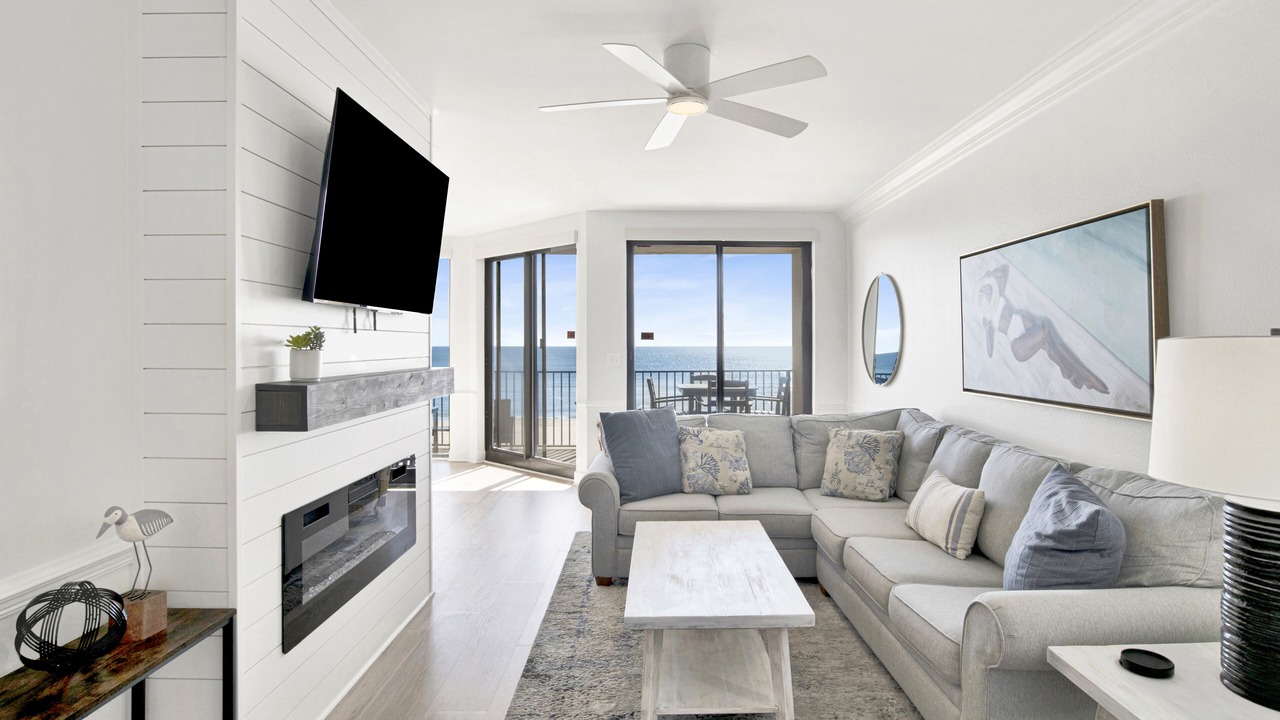 Photo of Livingroom in Orange Beach East
