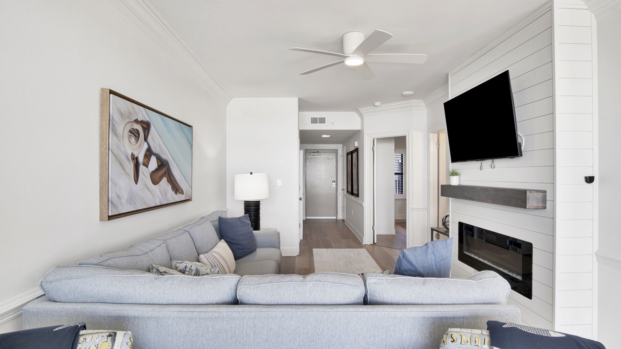 Photo of Livingroom in Orange Beach East