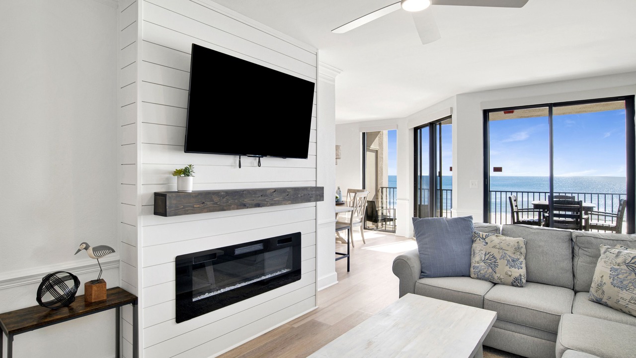 Photo of Livingroom in Orange Beach East