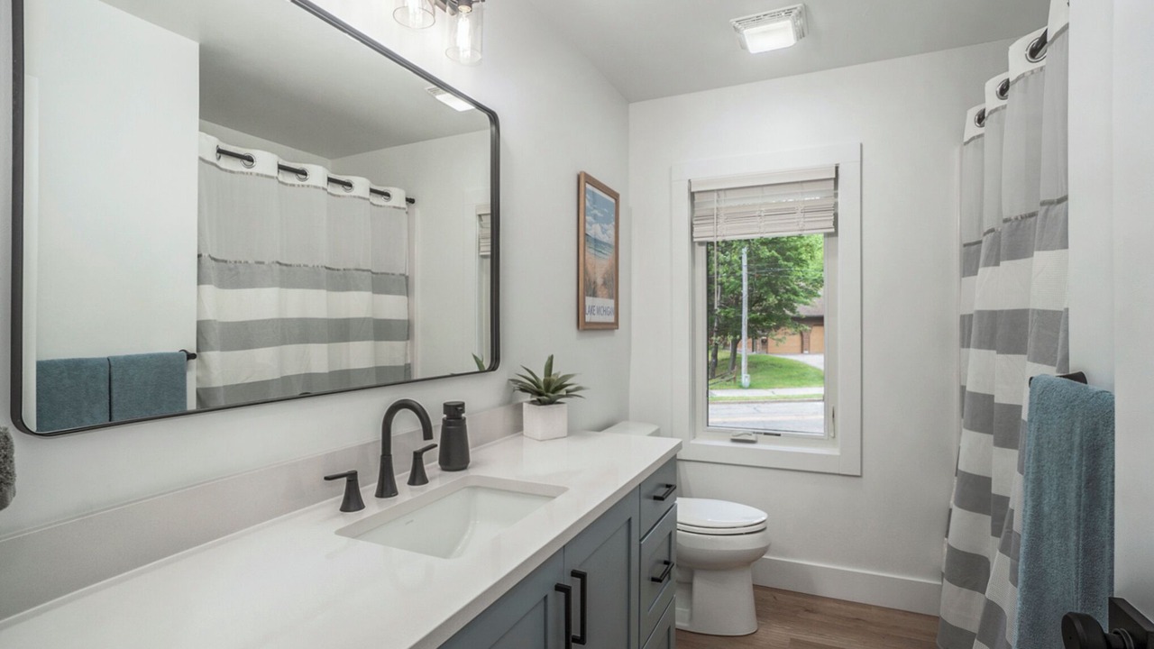 Photo of Bathroom in Beachwood-Bluffton