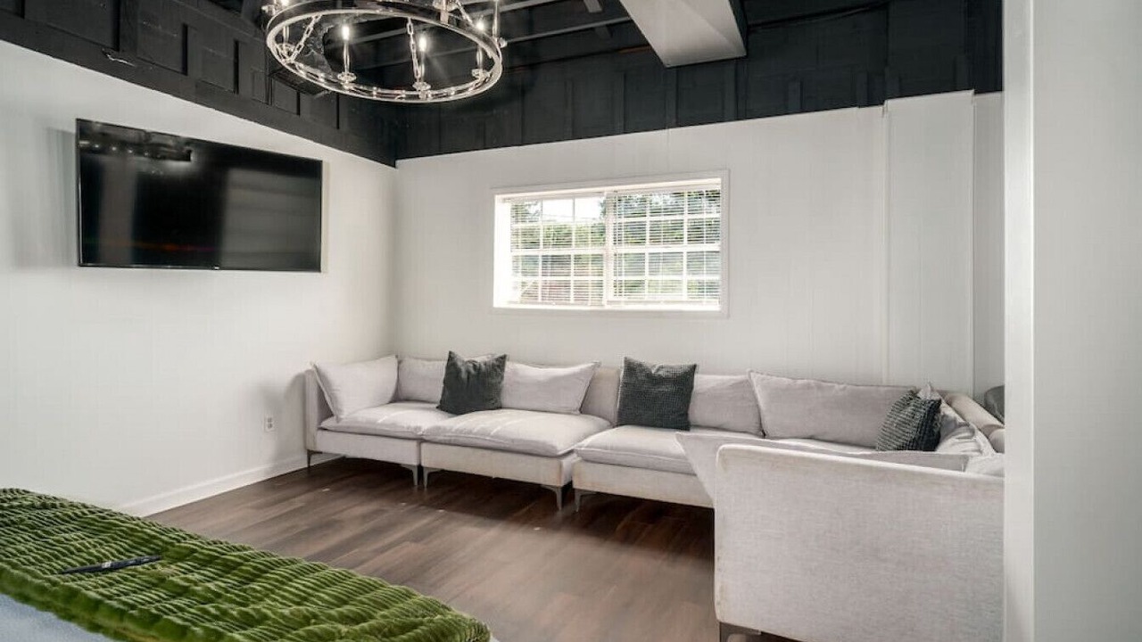 Photo of Livingroom in Crestwood South