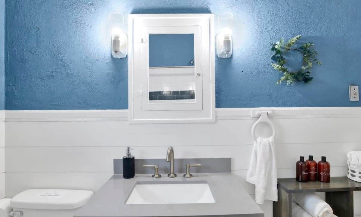 Photo of Bathroom in Hannon Park