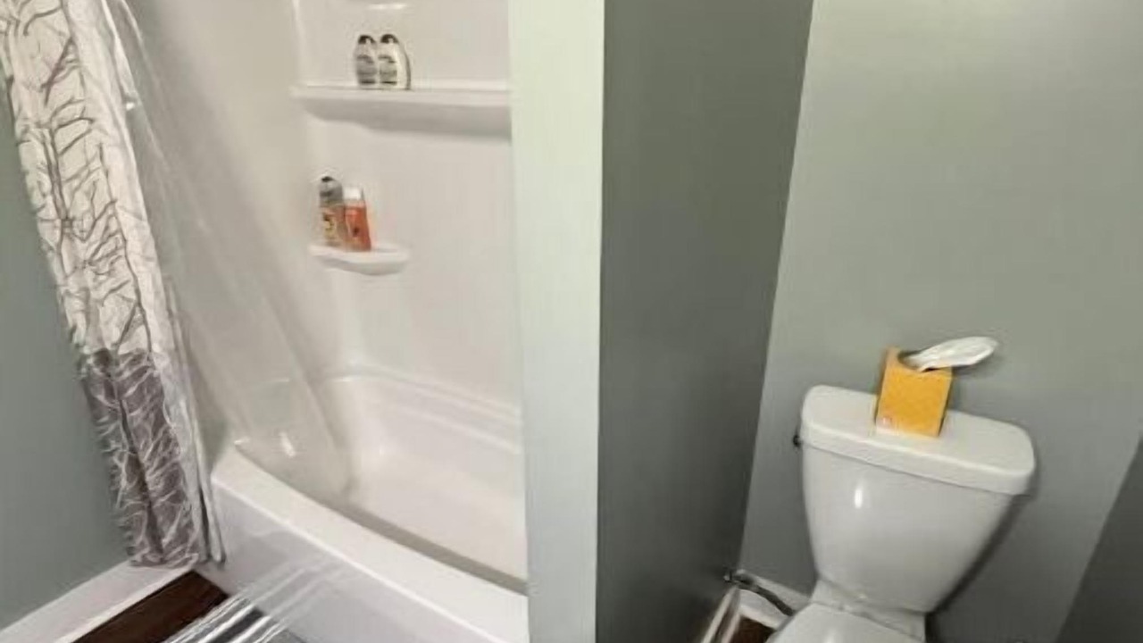 Photo of Bathroom in Groveoak