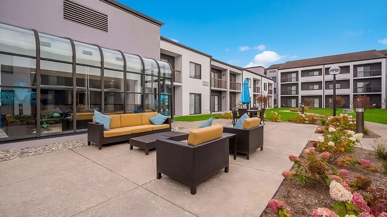Photo of Outdoor in Auburn Hills