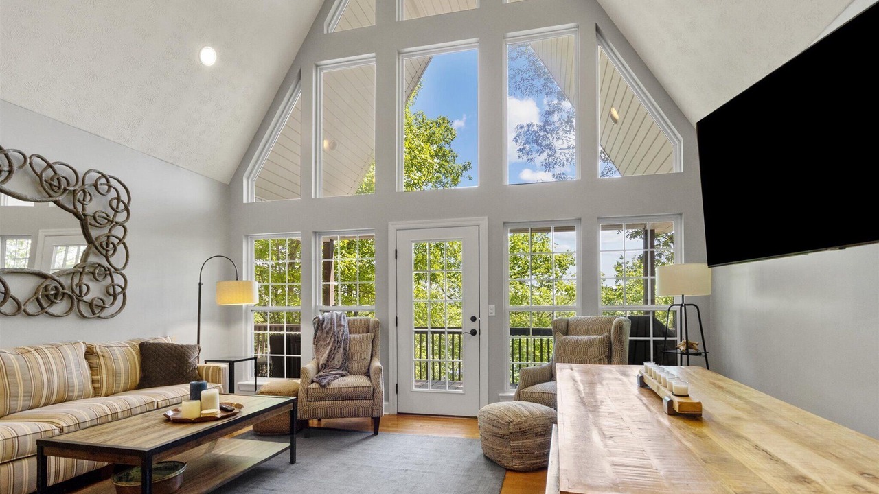 Photo of Livingroom in Crane Hill