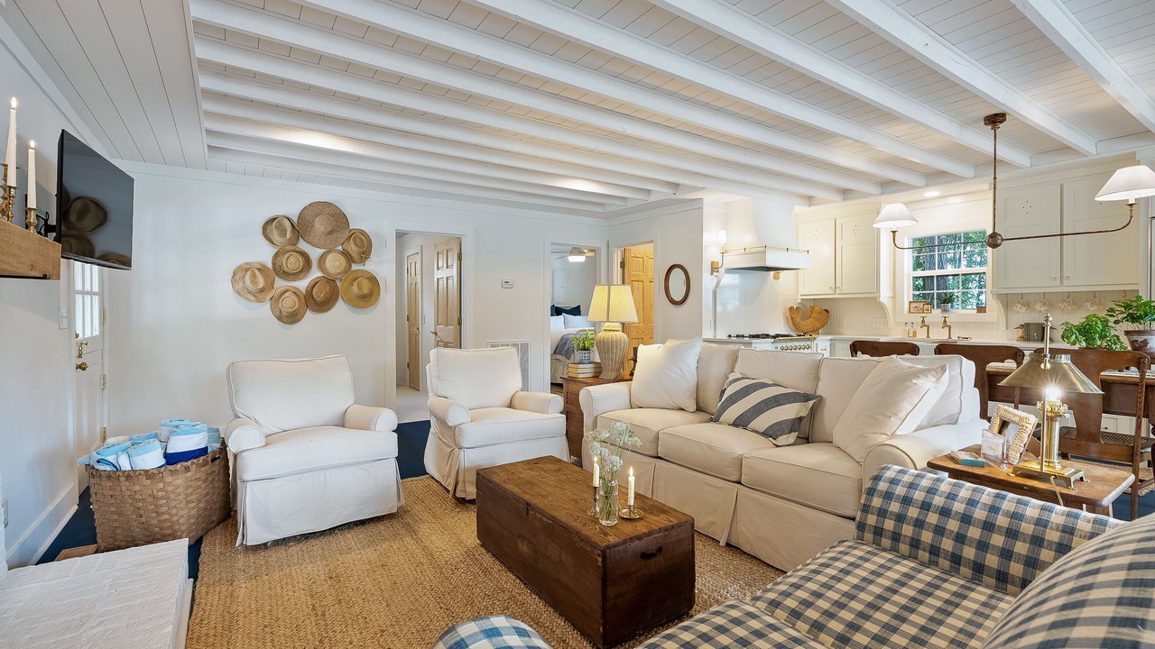 Photo of Livingroom in Crane Hill