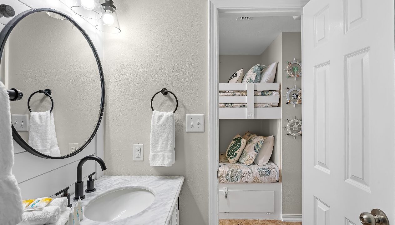 Photo of Bathroom in Orange Beach