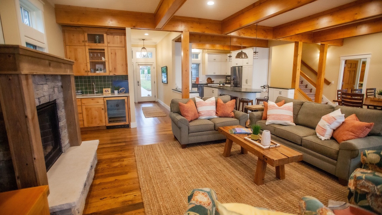Photo of Livingroom in Maple City
